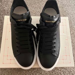 Women Alexander McQueen oversized sneaker
